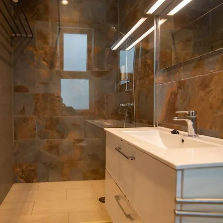 Africa Master 3 Bedrooms. Aire Acondicionado